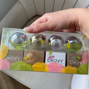 DKNY MINI SET